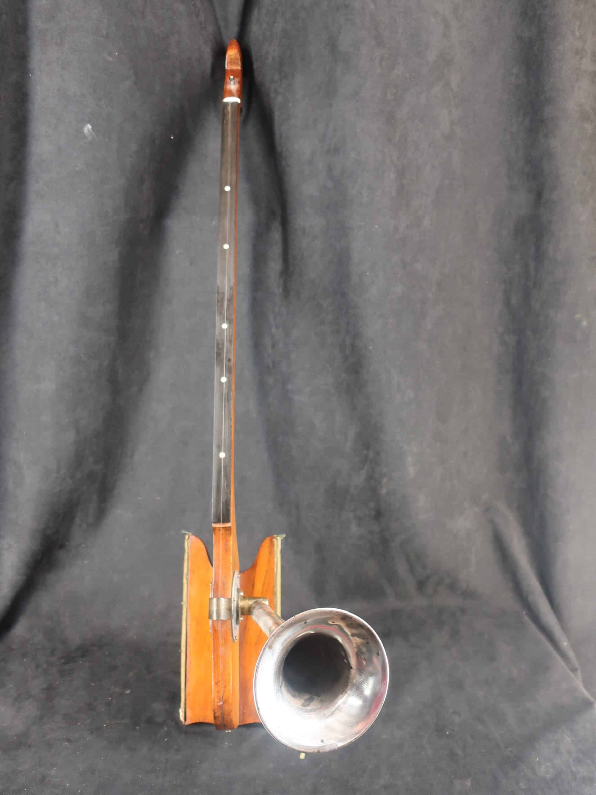 Violoncelle monocorde à pavillon époque 1900