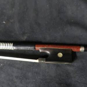 Archet violon adulte Allemand signé W Seifert 62 gr en pernambouc
