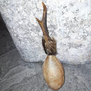 HOCHET TAMBOUR CHAMANIQUE BOIS DE CHEVREUIL