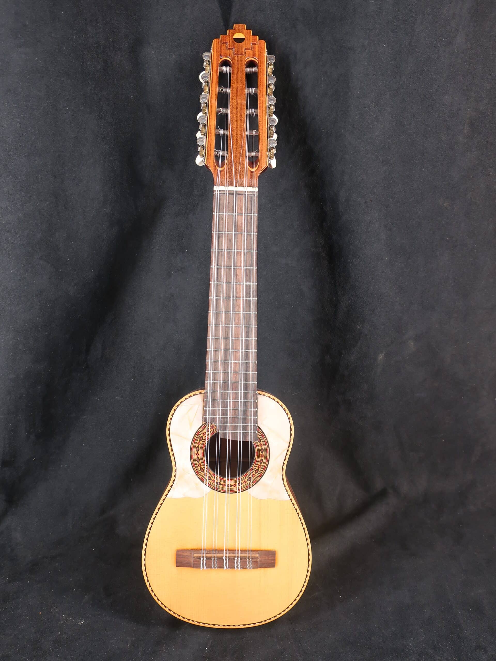 Charango de qualité luthier en housse