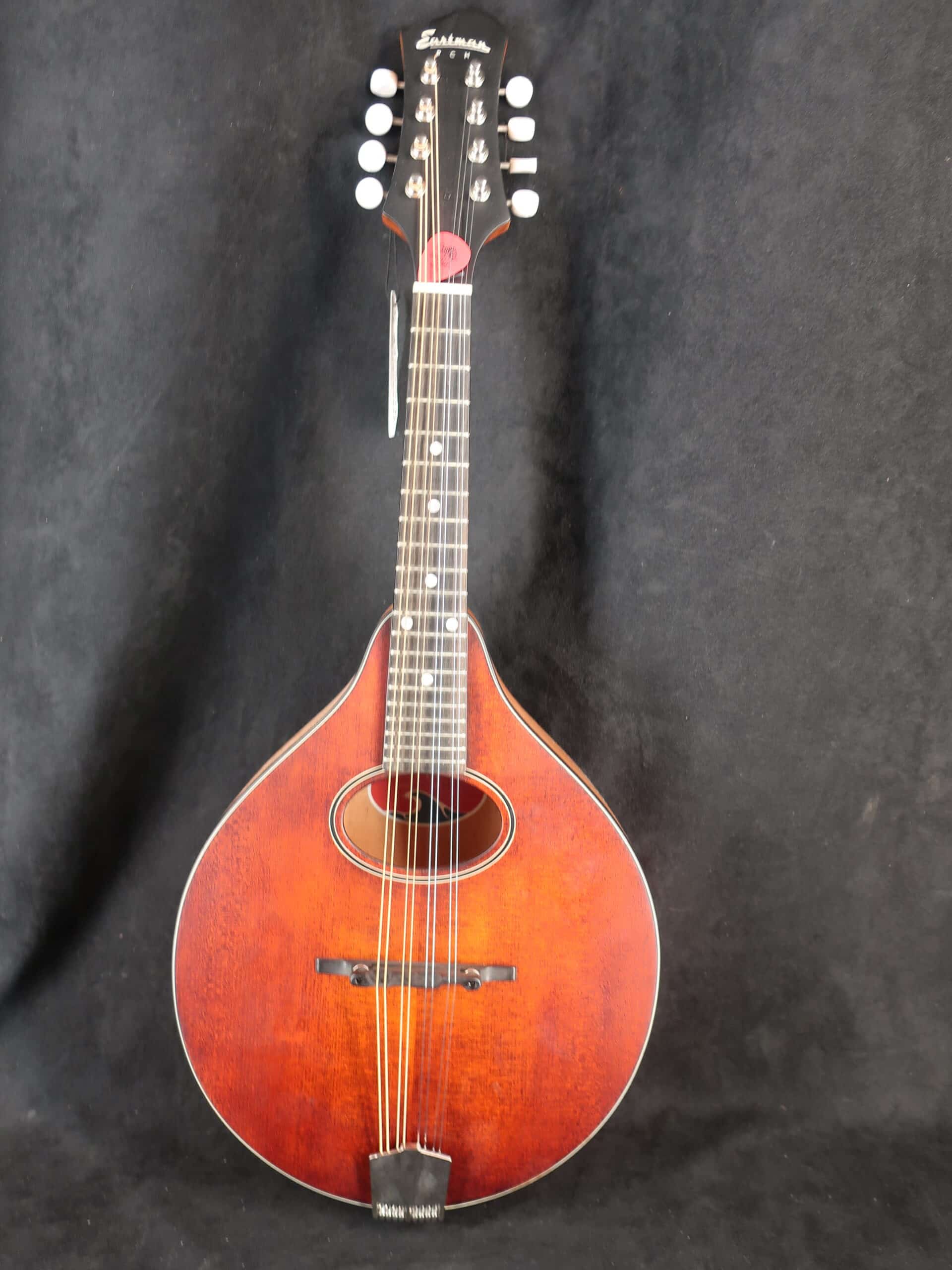 Mandoline Eastman ovale PCHM104 en housse matelassée