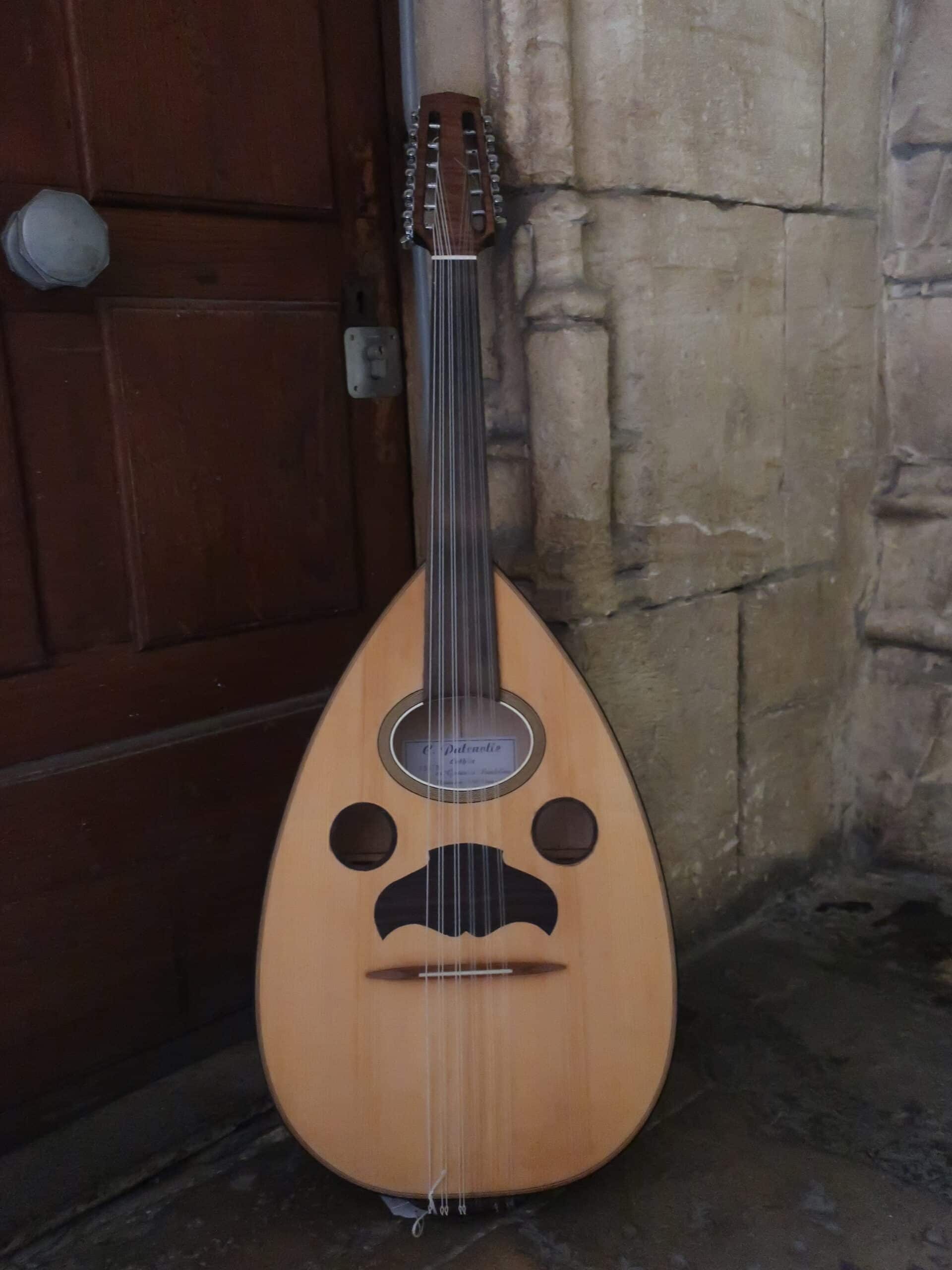 OUD A FOND PLAT PATENOTTE EN HOUSSE