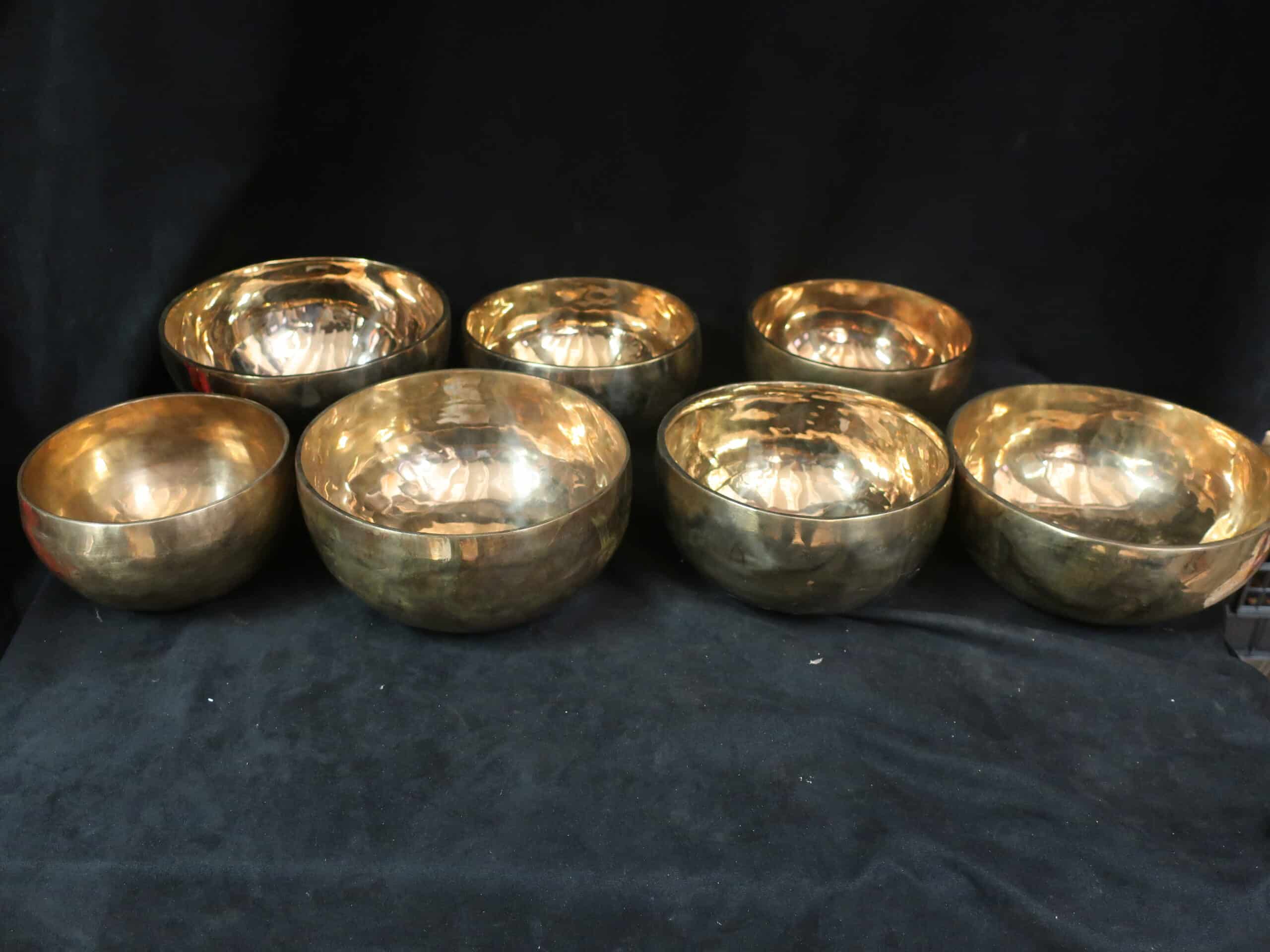 Set de 7bols planétaires martelés pour sonothérapie