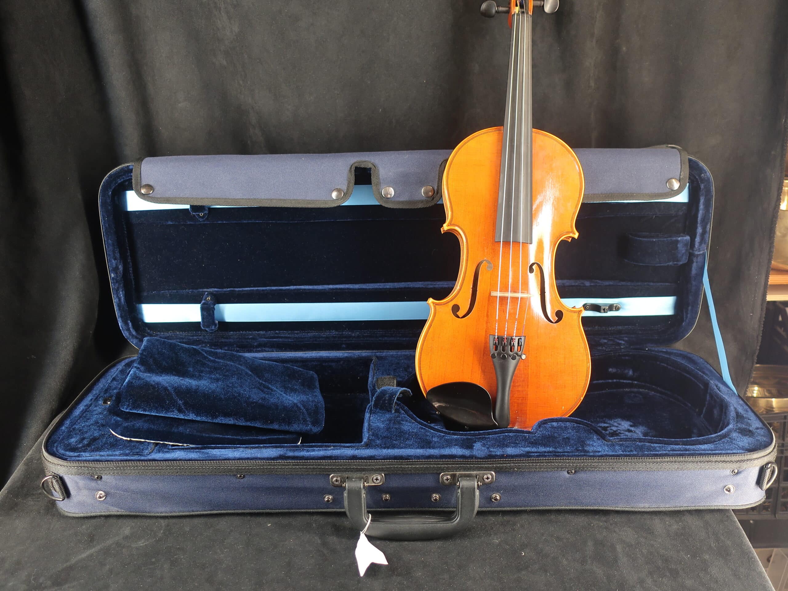 Violon de qualite 2012 en étui 1